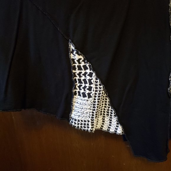 Asymmetrical hem cowl neck top - Picture 5 of 6